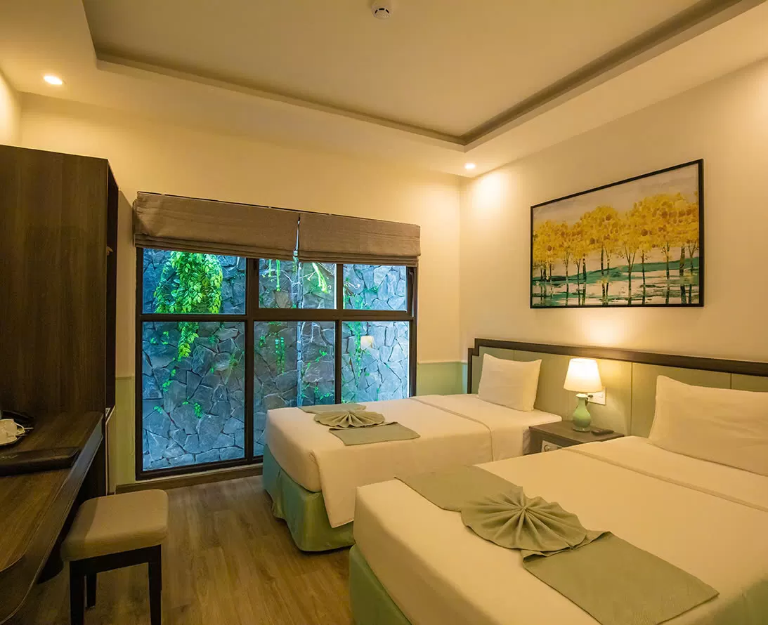 Combo 3N2Đ khách sạn 3 sao Paralia + Ăn sáng + phòng tiêu chuẩn