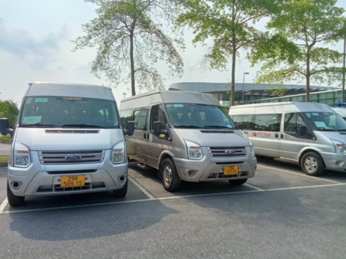 16 -seat car from the airport - North Island (Vinwonders - Safari - Grand World - Hotel, ...) or vice versa