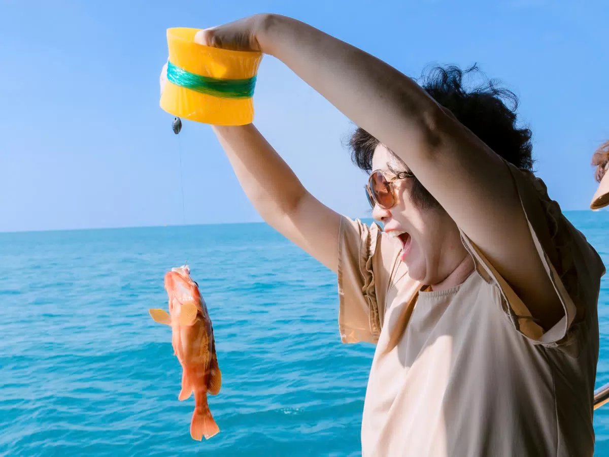 Watching the sunset and fishing in the night of Phu Quoc