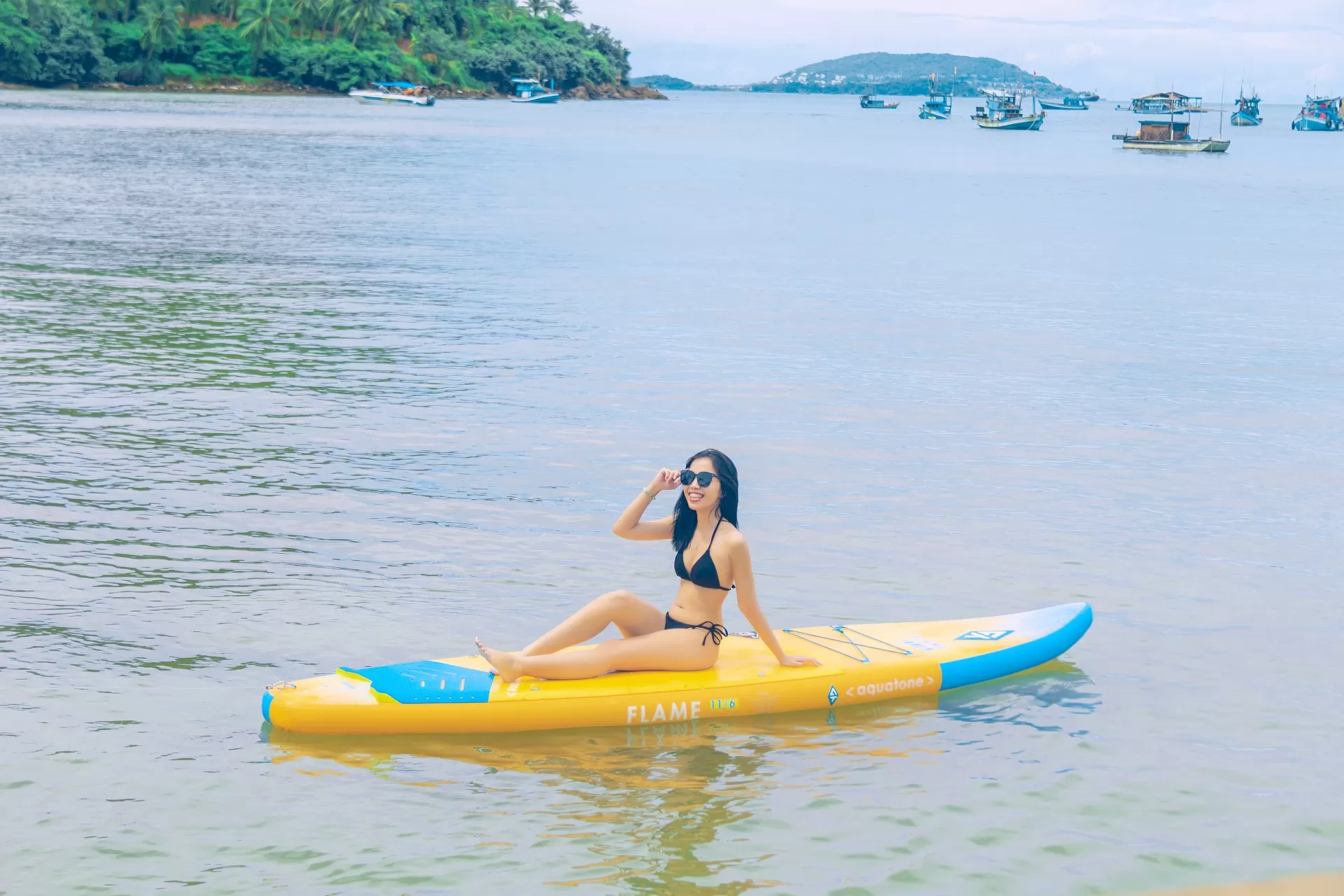 Tour experience pristine in the North Island - Cheo Kayaking or boat rowing on Cua Can River