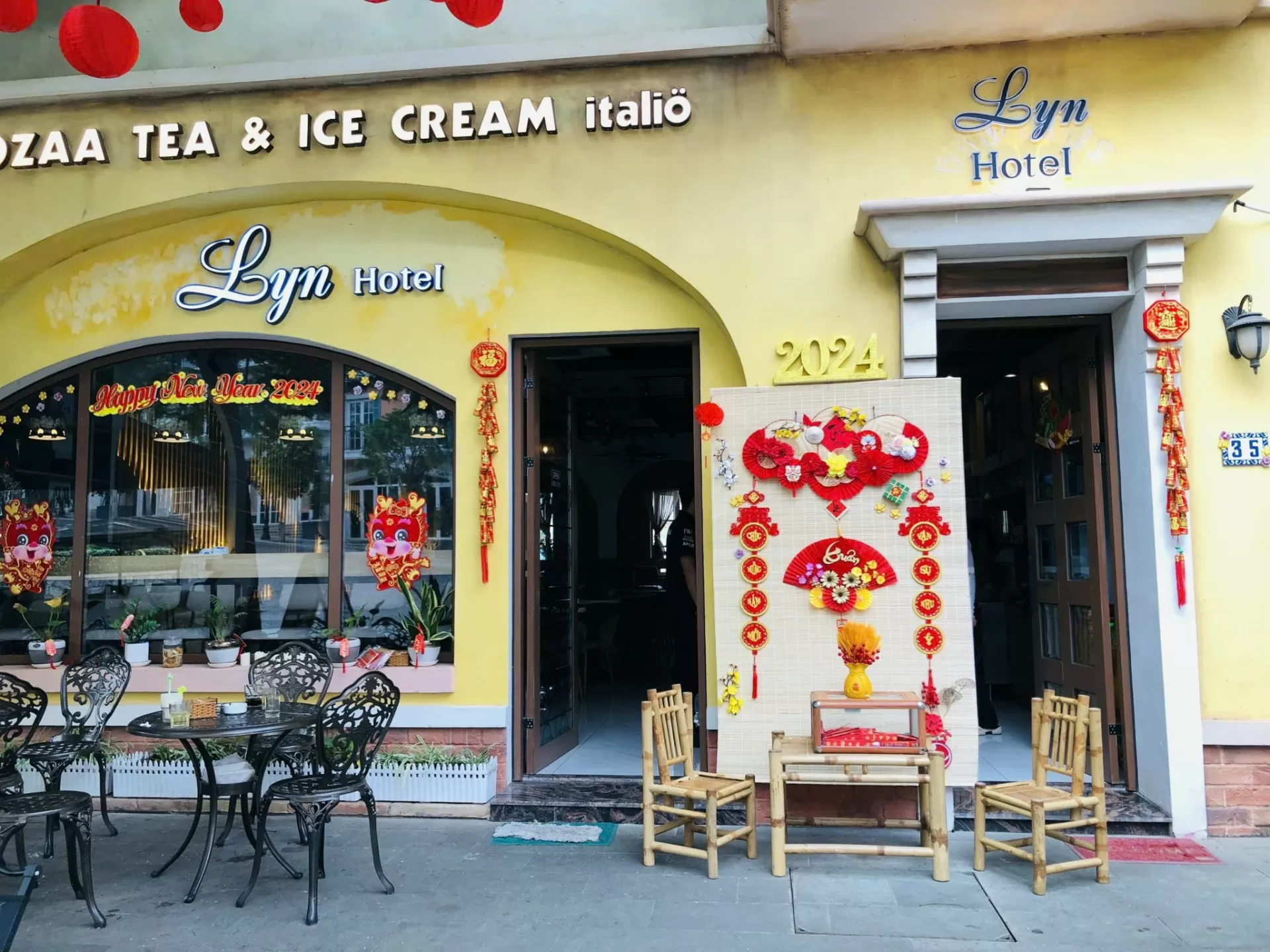 Combo 3N2Đ khách sạn Lyn + Ăn sáng + phòng tiêu chuẩn